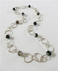 Loop chain with black lace agates