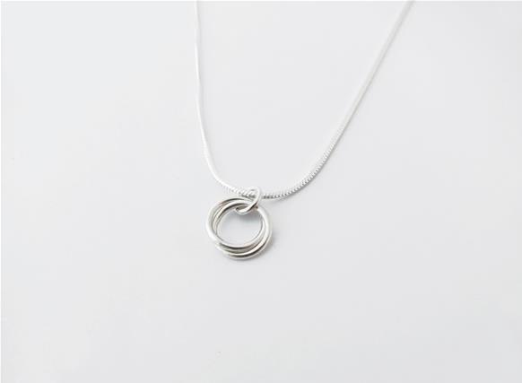Sterling silver infinity knot pendant