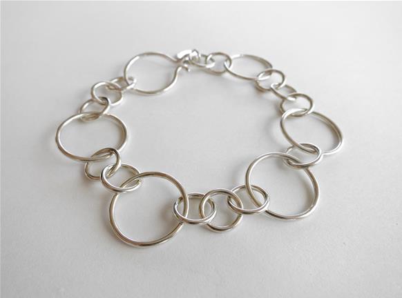 Loop bracelet