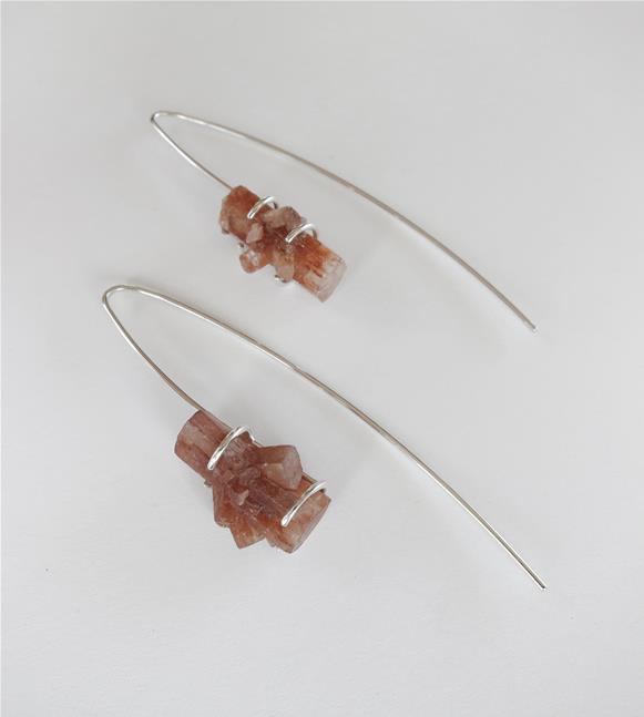Boucles d'oreilles avec des cristaux d'aragonite